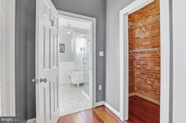 Building Photo - 1314 Webster St