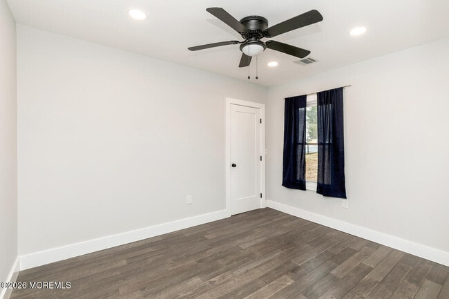 Building Photo - 91 Locust Ave