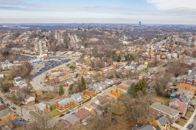 Building Photo - Gorgeous 3 bedroom home in Brookline avail...