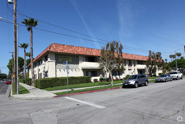 Primary Photo - Villa Hermosa Apartment Homes