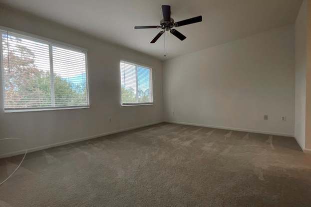 Building Photo - 2563 Stockbridge Square SW