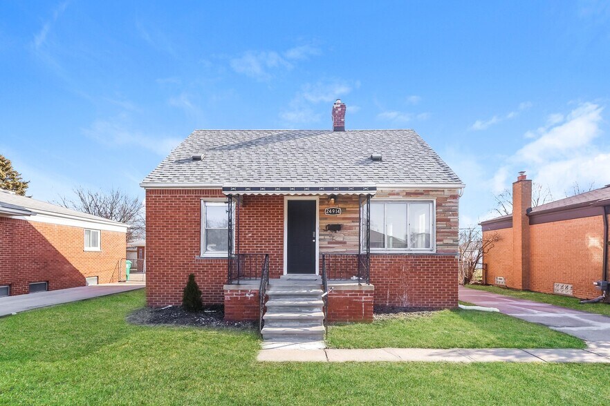 Building Photo - 24914 Rosalind Ave