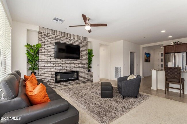 Building Photo - 17863 E Paria Canyon Dr