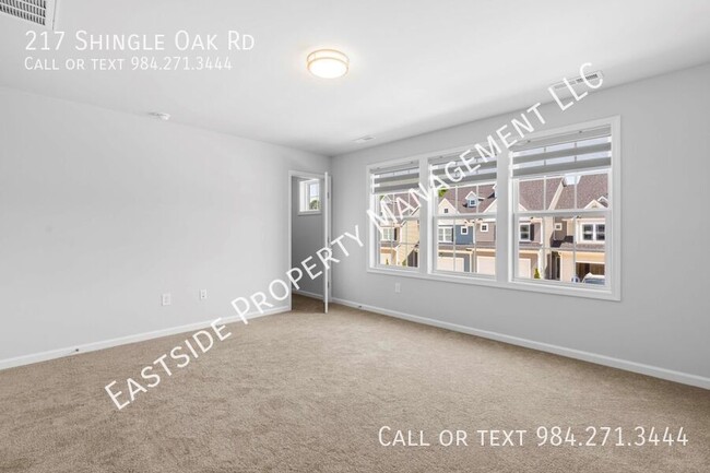 Building Photo - 217 Shingle Oak Rd