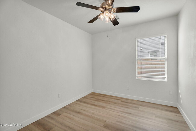 Building Photo - 13644 W San Juan Ave