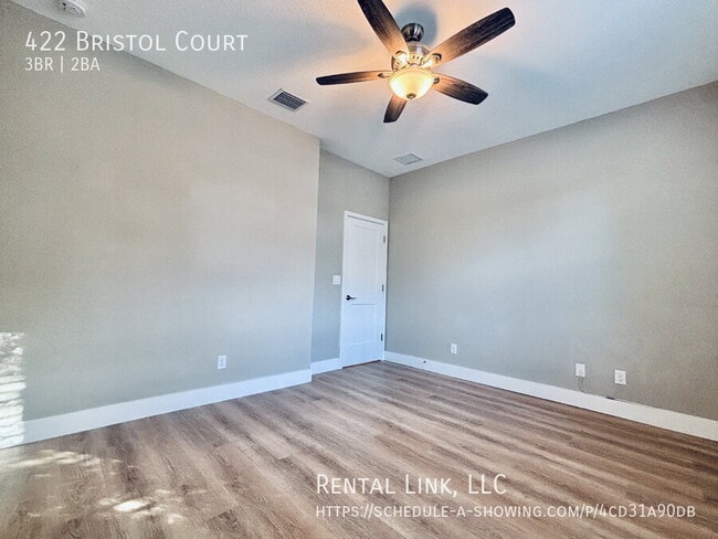 Building Photo - 422 Bristol Ct