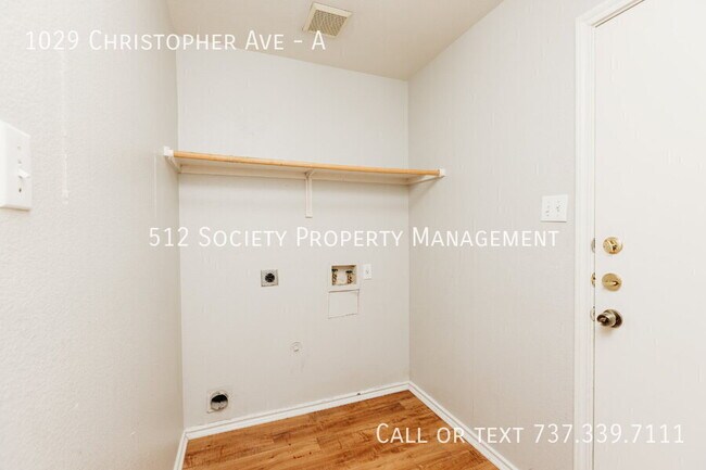 Building Photo - 1029 Christopher Ave