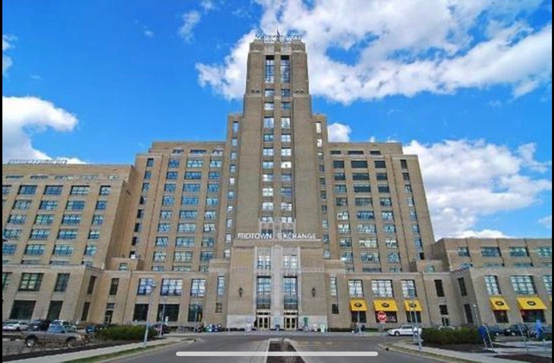 Building Photo - 2929 Chicago Ave