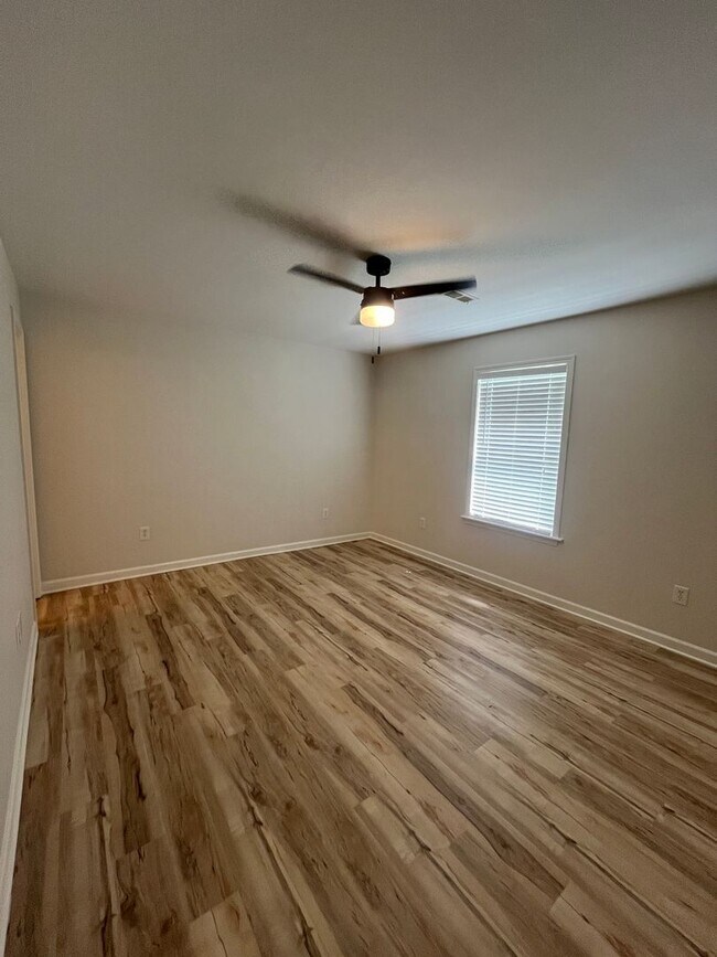 Building Photo - 3941 Greenpond Rd