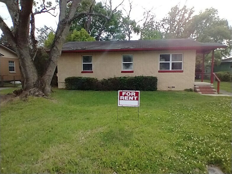 Building Photo - 5644 Mahalia dr