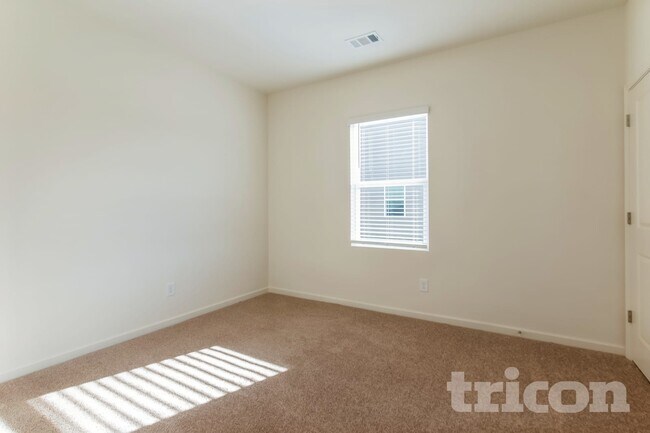 Building Photo - 64 Seattle Slew Way Cartersville GA