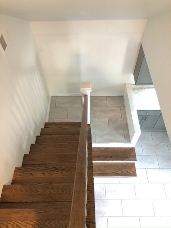 Building Photo - 410 Olive St