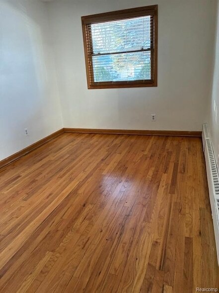 Building Photo - 836 Miller Ave