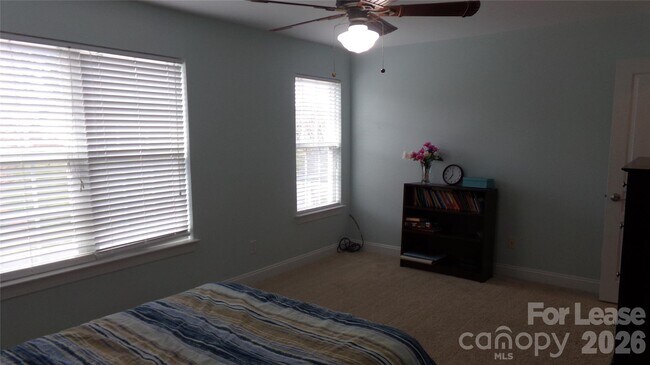 Building Photo - 10418 Glenmeade Rd