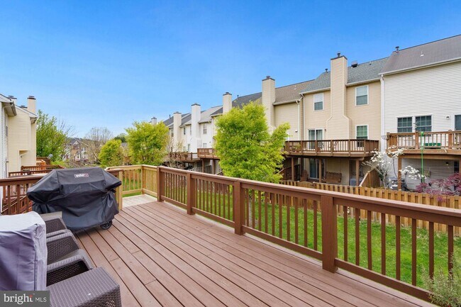 Building Photo - 13808 Branham Ct