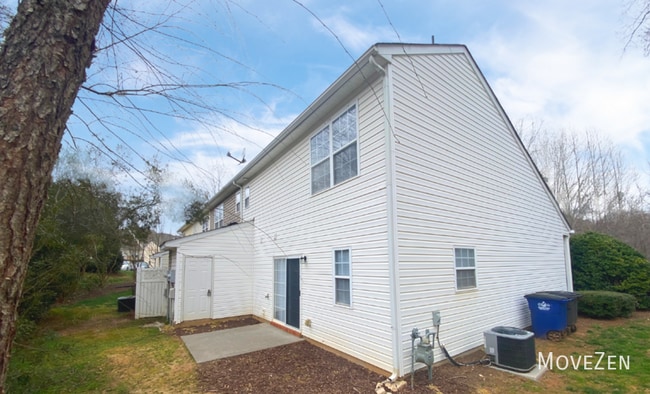Building Photo - 255 Luzelle Dr