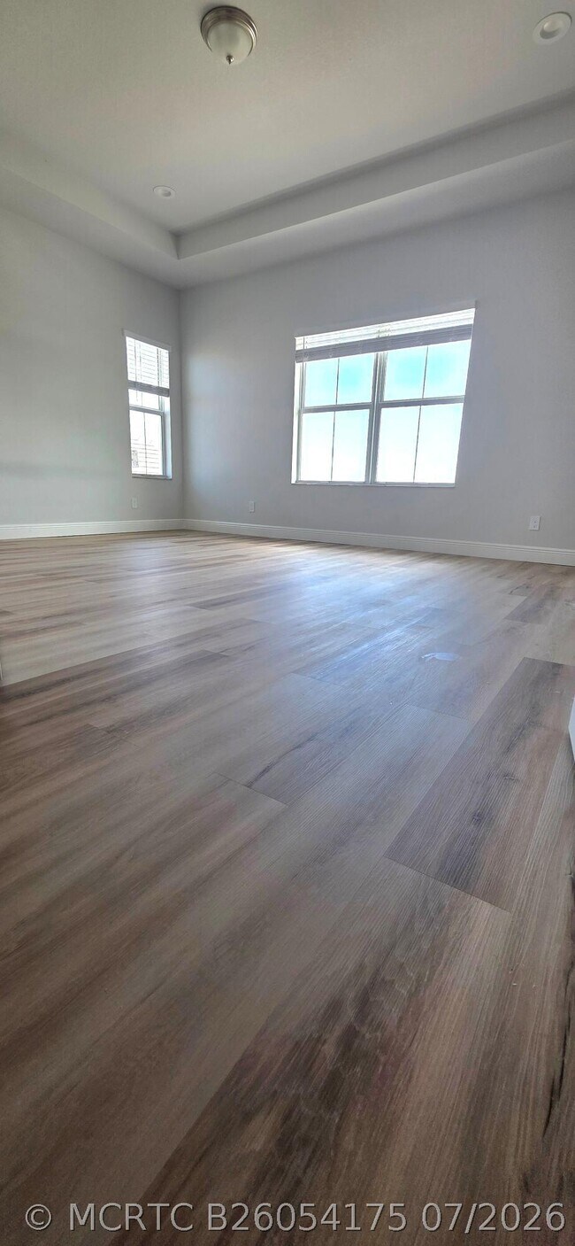 Building Photo - 12550 Nautilus Cir