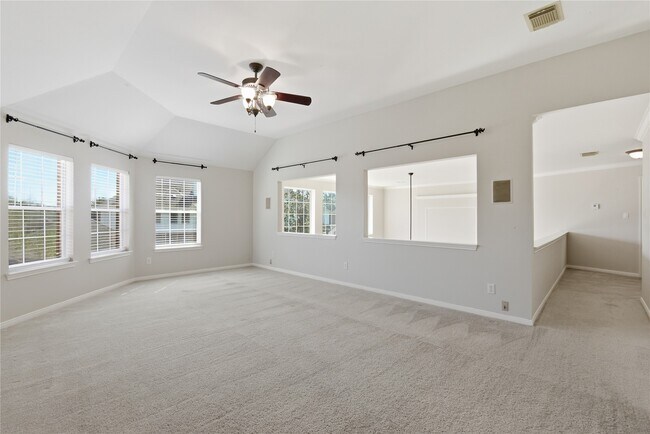 Building Photo - 5910 Willowfield Ct