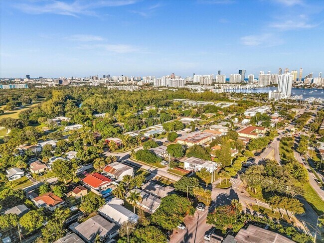 Building Photo - 2193 NE 172nd St