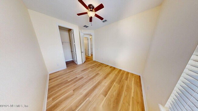 Building Photo - 15707 Lexington Park Blvd