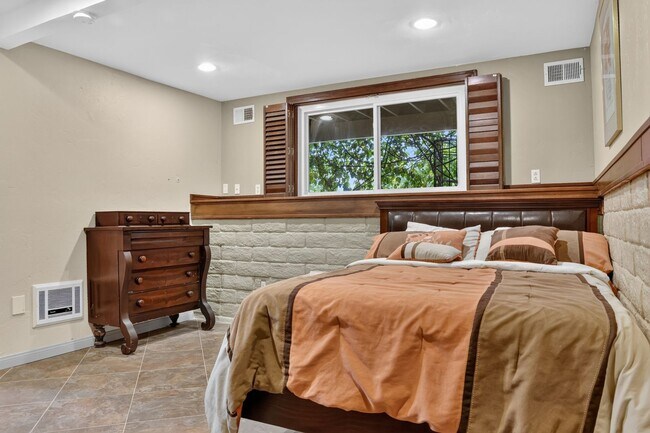 Building Photo - 13660 Acorn Patch Ln