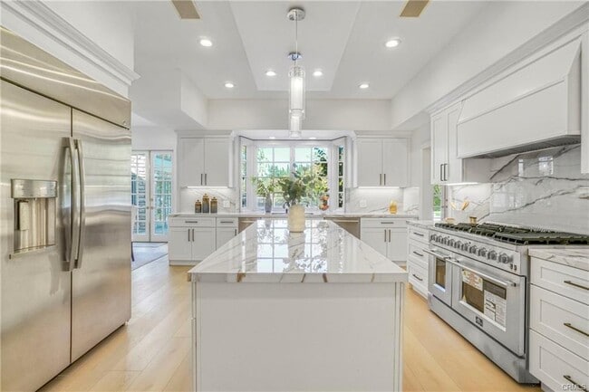 Building Photo - 20315 Howard Ct