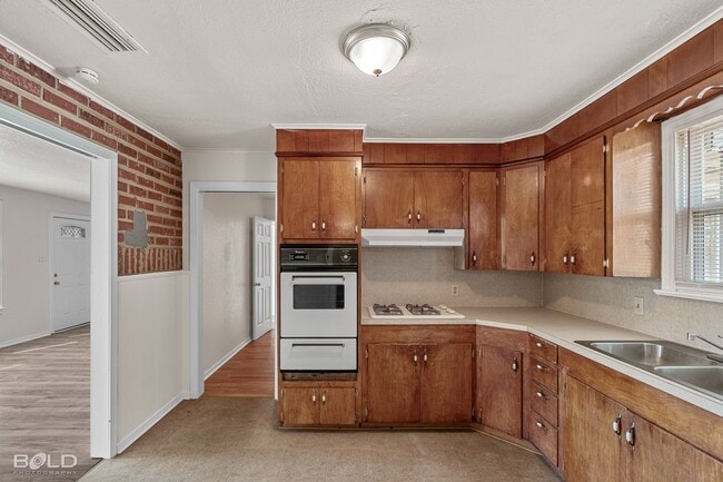 Building Photo - 6863 Washington Ln