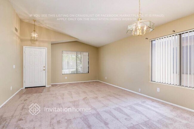 Building Photo - 12426 W Rancho Dr