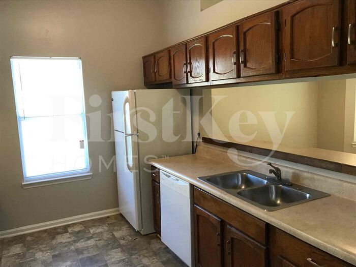 Building Photo - 5438 Winslow Crossing N