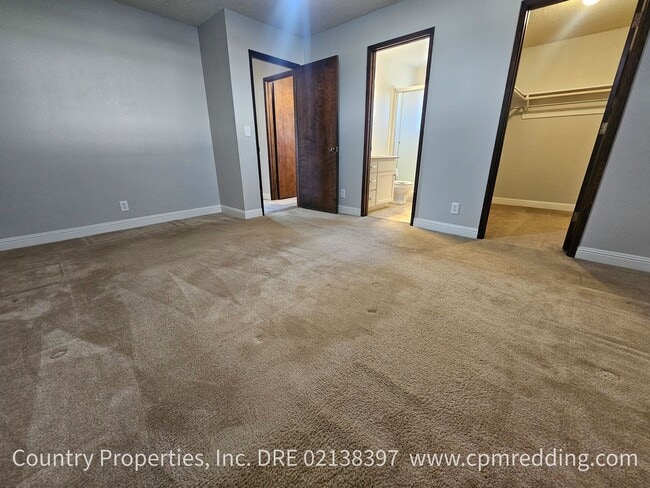 Building Photo - 12183 Dry Creek Rd