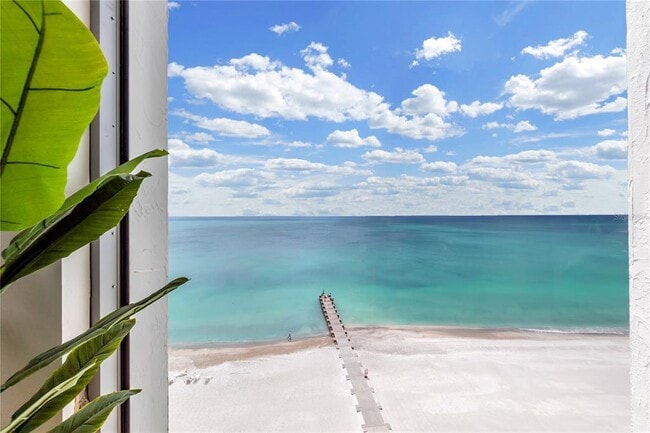 Building Photo - 2301 Gulf of Mexico Dr