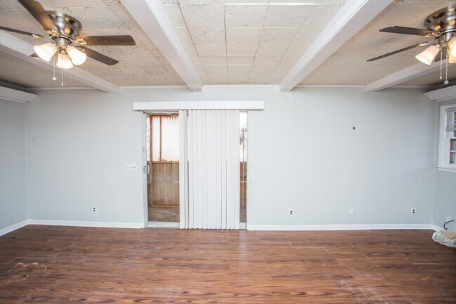 Building Photo - 2408 32nd St