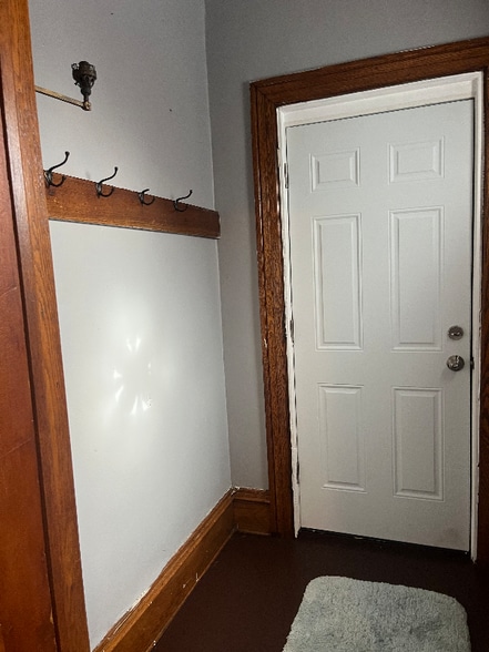 Building Photo - 99 Bowen St