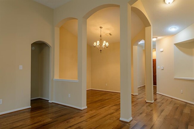 Building Photo - 19 Wild Orchid Ct