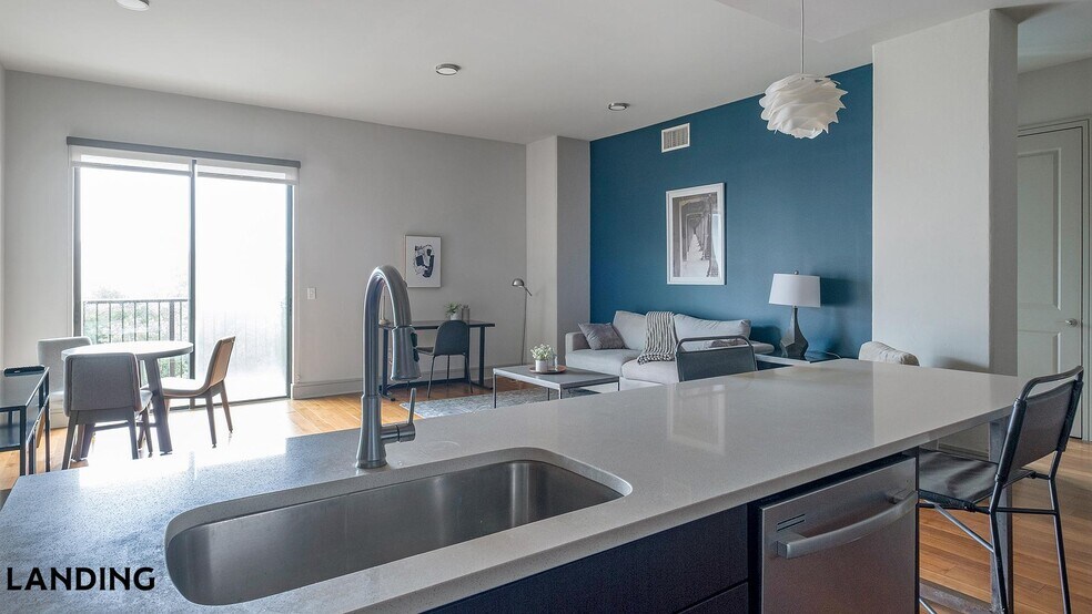 Building Photo - 1414 Wood Hollow Dr