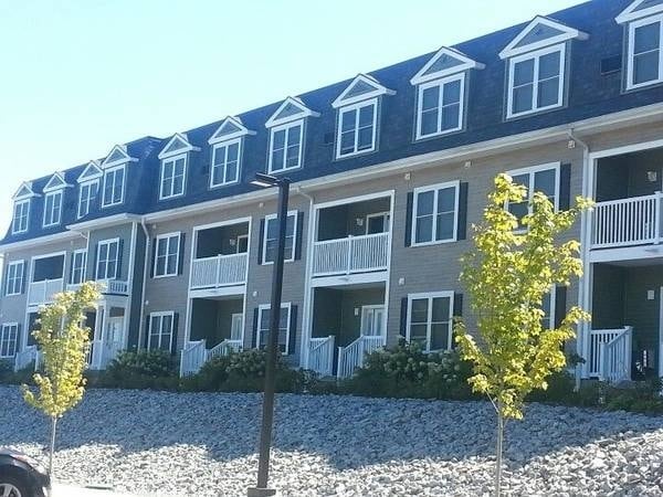 Building Photo - 62 Lincoln St