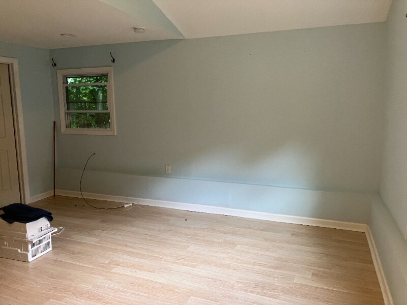 Building Photo - 695 Harmony Rd