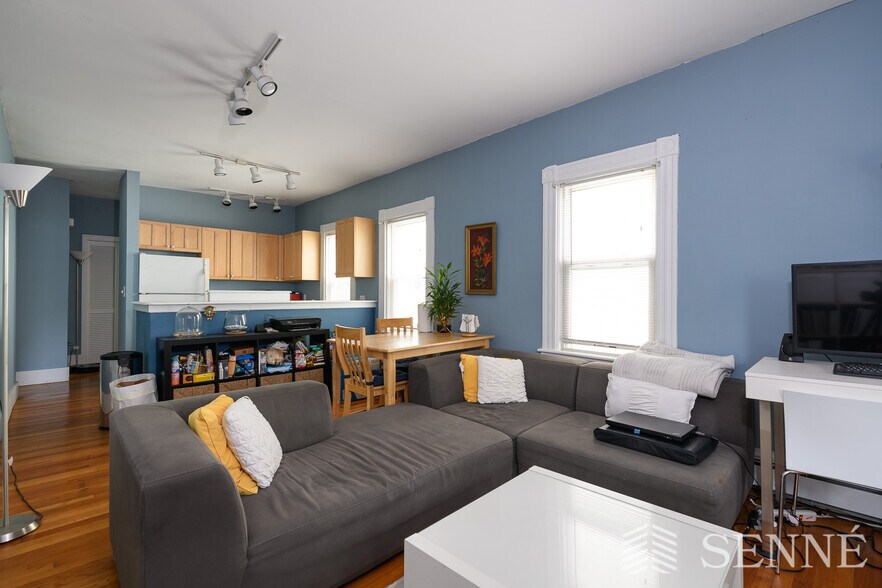 Building Photo - 39 Skehan St