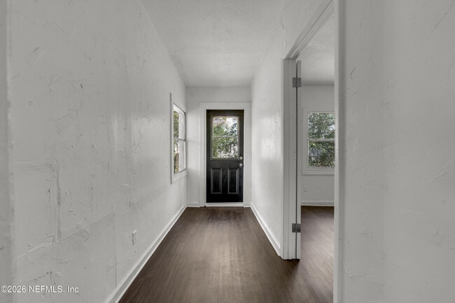 Building Photo - 1227 Dena St