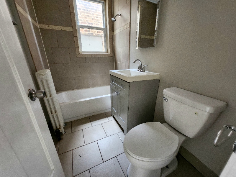 Building Photo - 7850 S Burnham Ave