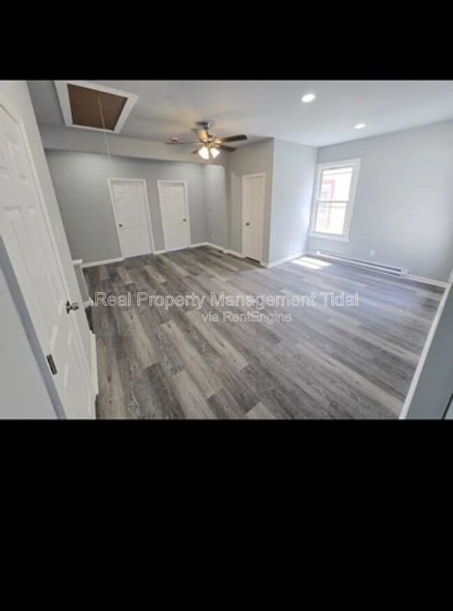 Building Photo - 22 Riverview Ave