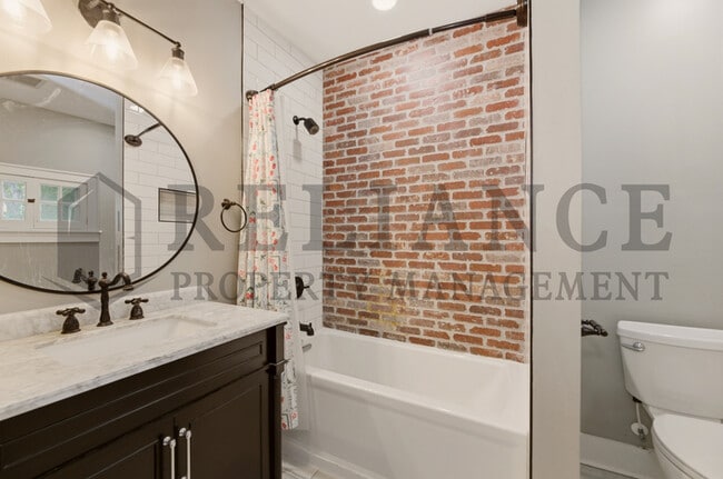 Building Photo - 101 N Belmont Pl