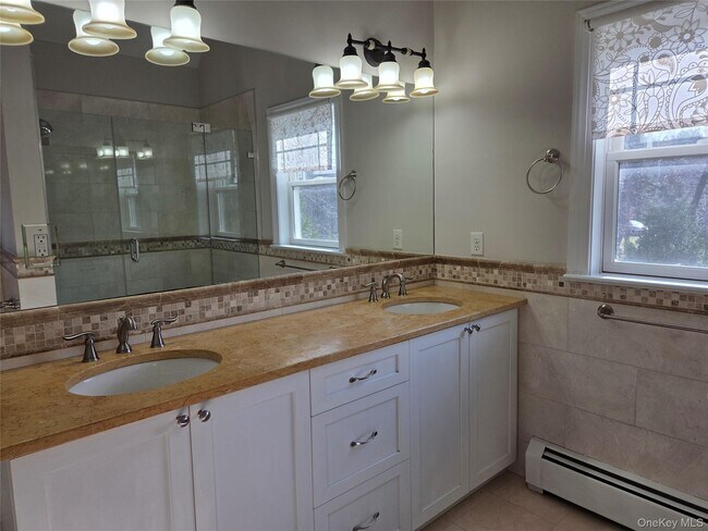 Building Photo - 2 Long Hill Rd