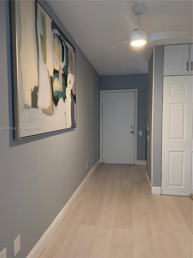 Building Photo - 5270 NE 6th Ave