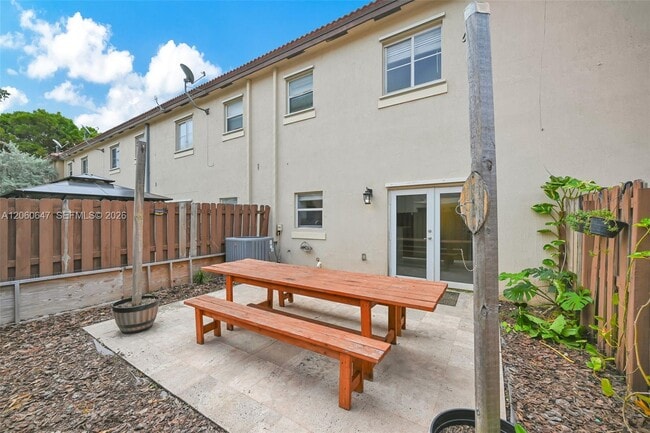 Building Photo - 8885 SW 221st Terrace