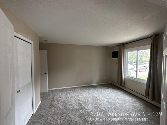 Building Photo - 4207 Lakeside Ave N