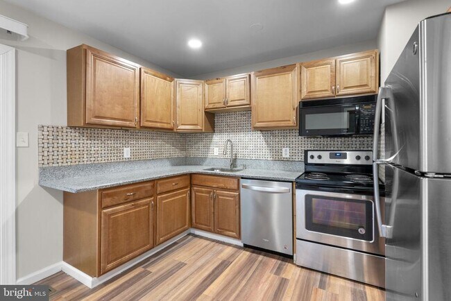 Building Photo - 3351 Buehler Ct
