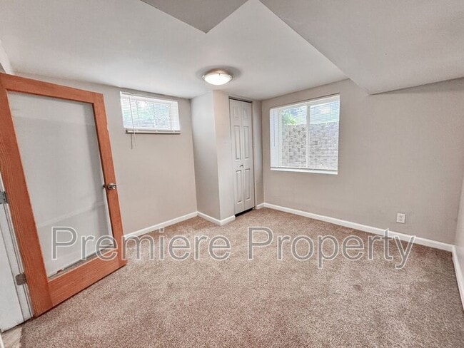 Building Photo - 3029 W 74th St