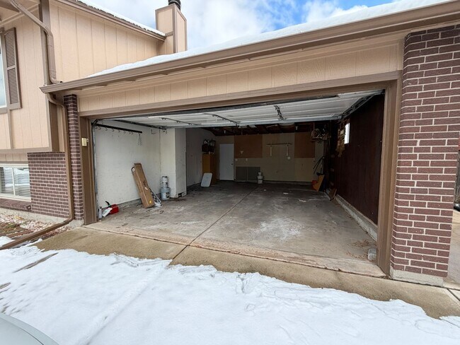 Building Photo - 4-Bed Home Near Clement Park with Entertainer’s Basement & Outdoor Oasis