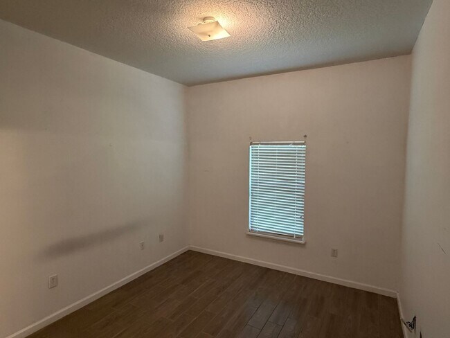 Building Photo - 7071 Deer Lodge Cir